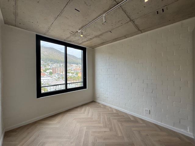 2 Bedroom Property for Sale in Sea Point Western Cape